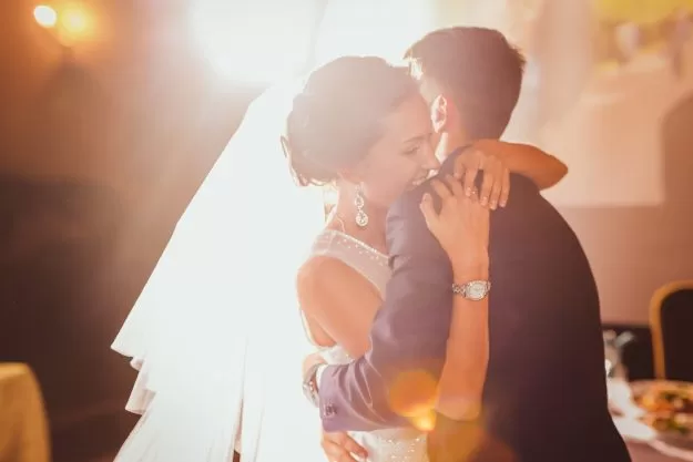 Bride,And,Groom,Dancing,In,The,Restaurant Bride,And,Groom,Dancing,In,The,Restaurant